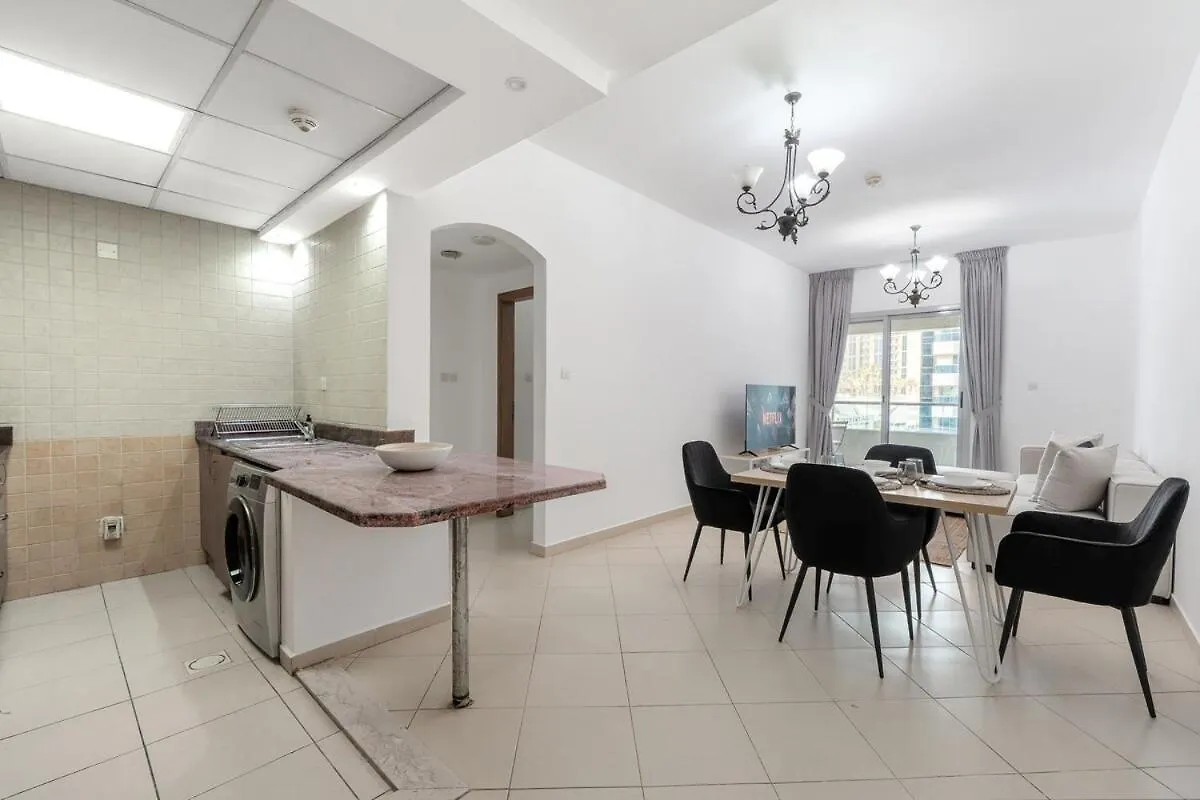 Apartment Close To Metro In Dubai Marina Vereinigte Arabische Emirate