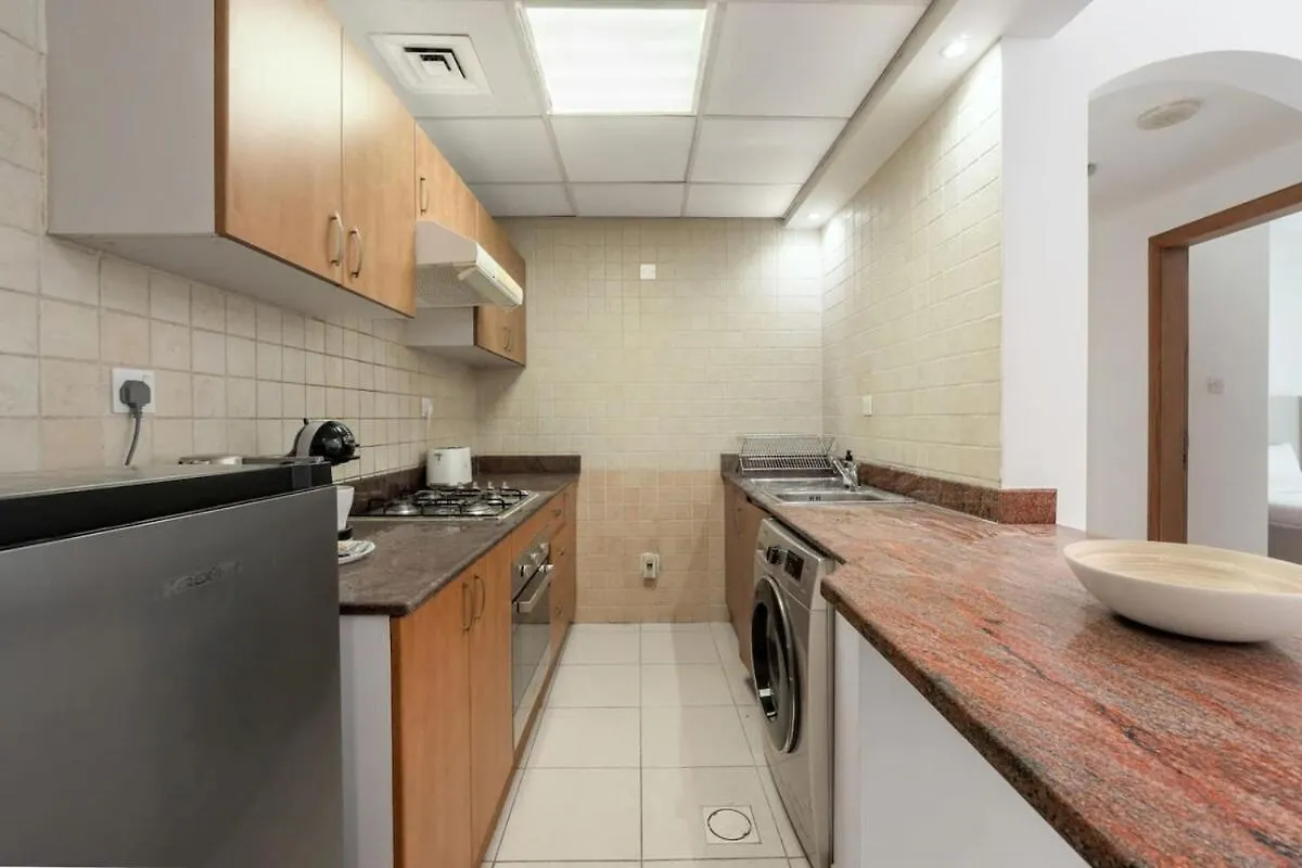 Apartment Close To Metro In Dubai Marina